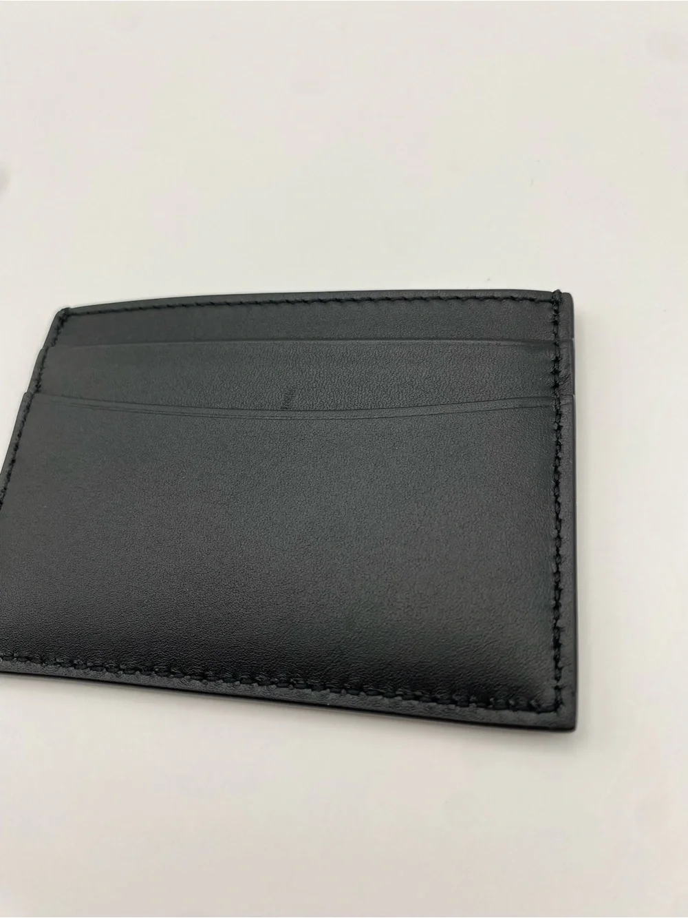 Bally Mens Busy Black Leather Slim Card Case Solid Pattern